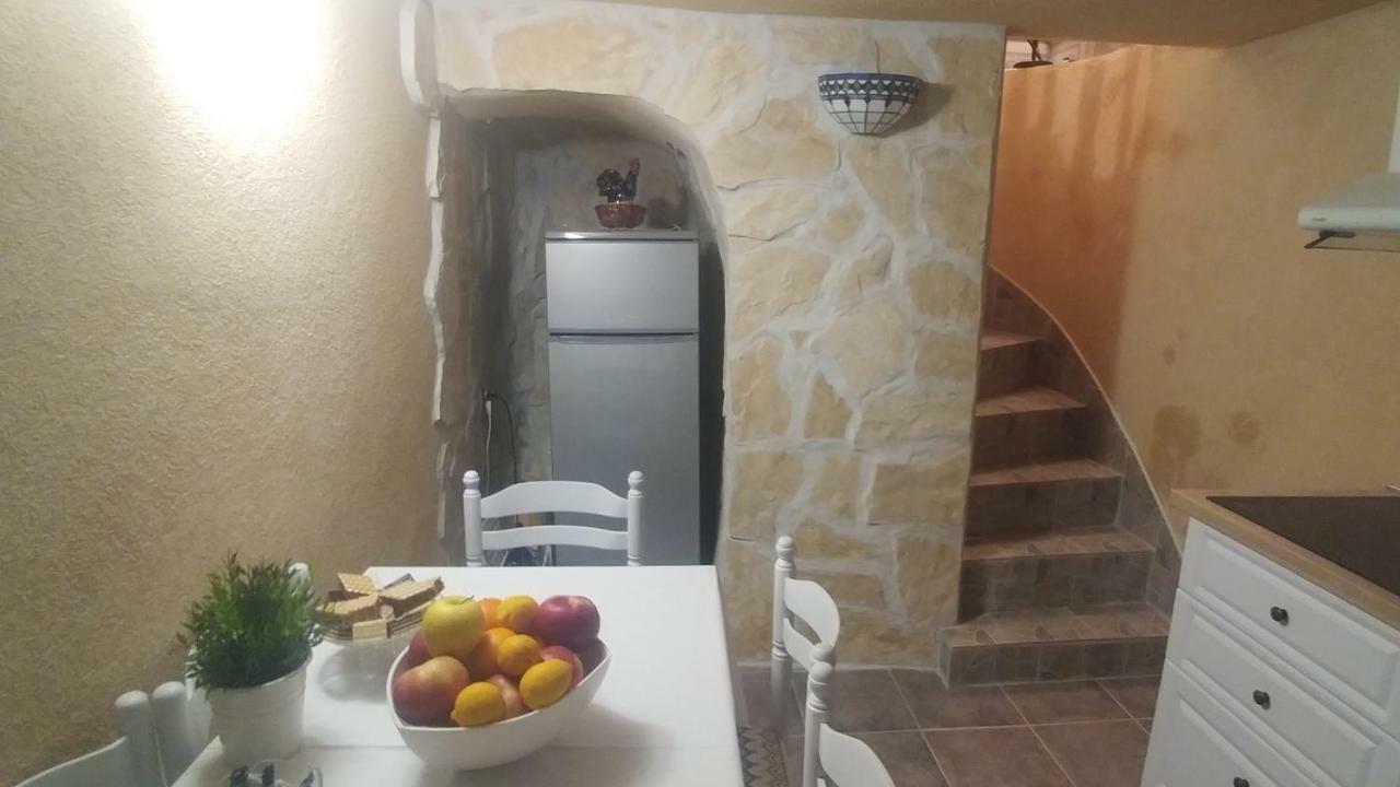 Apartman Verbenia Vrbnik Eksteriør billede